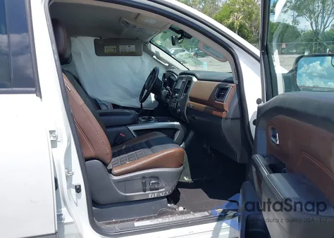 2018 Nissan Titan Platinum Reserve из США, поврежденный, VIN 1N6AA1E69JN549461